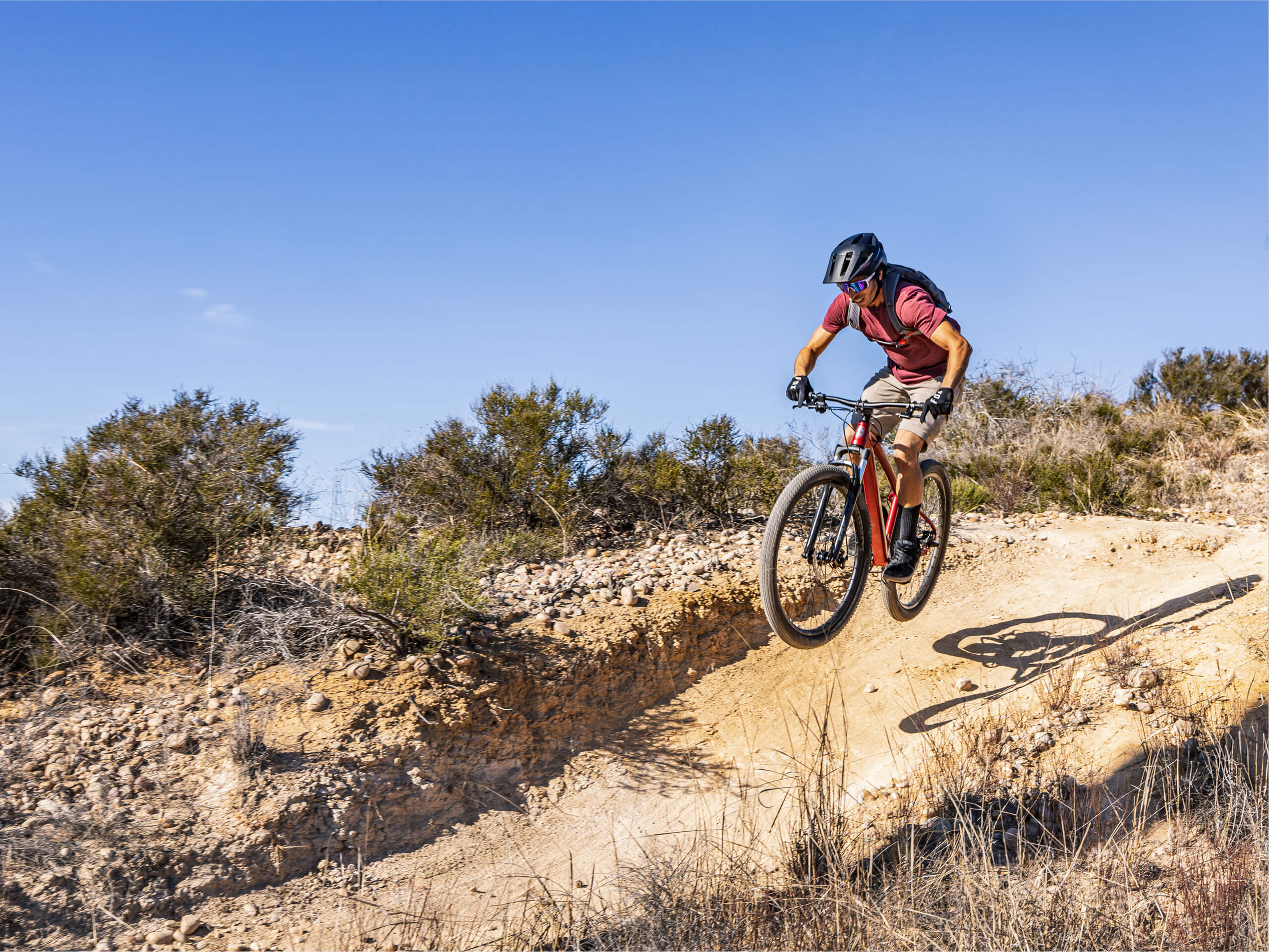Axum Comp 29in